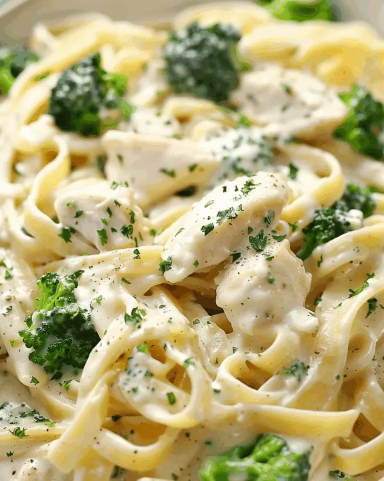 Creamy Garlic Chicken Alfredo with Broccoli & Fettuccine
