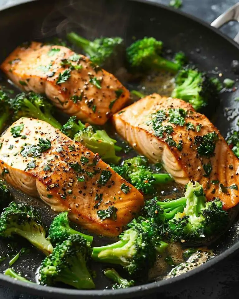 One-Skillet Garlicky Salmon & Broccoli