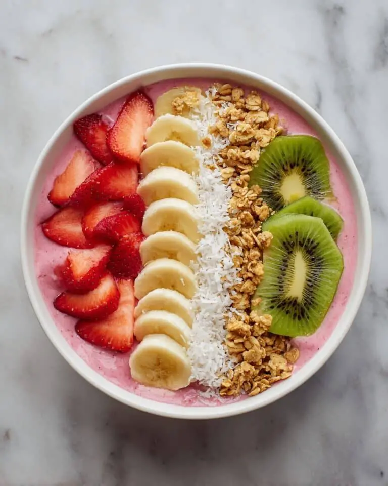 Strawberry Kiwi Smoothie Bowl Recipe