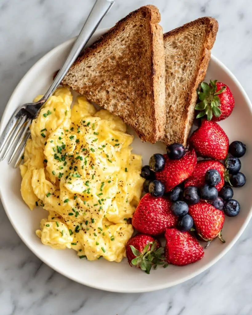 High-Protein Scrambled Eggs with Cottage Cheese Recipe