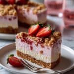 Strawberry Crunch Cheesecake Recipe