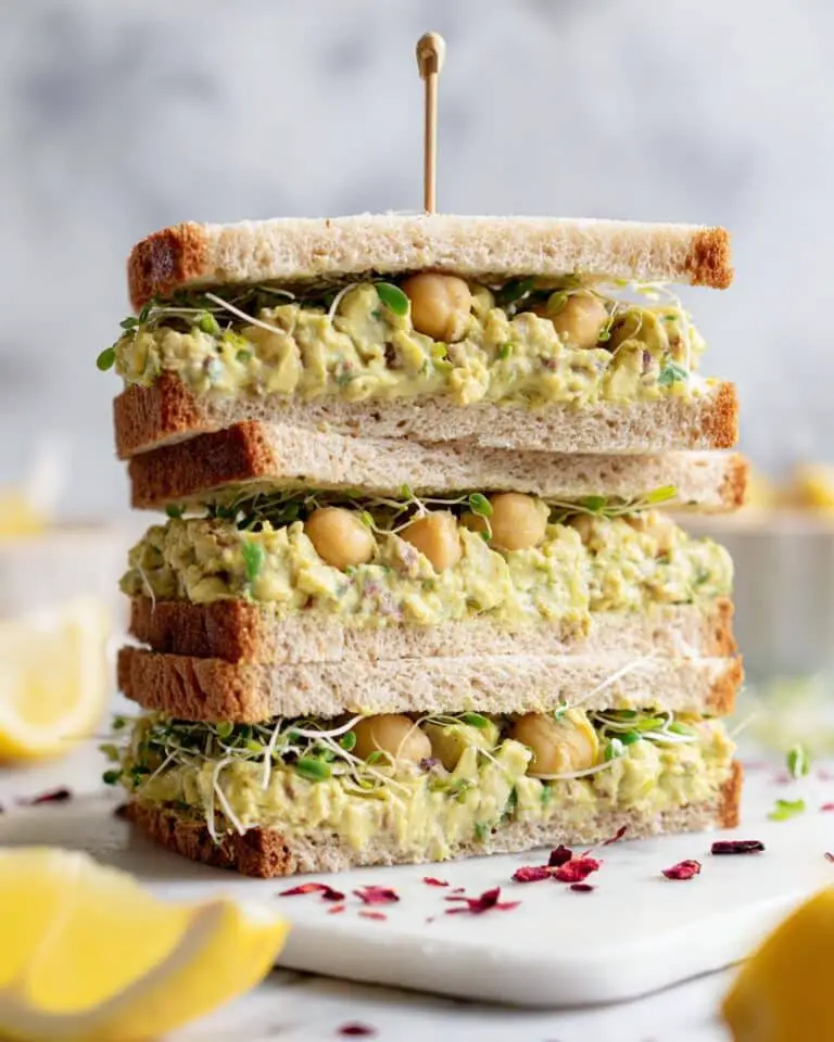 Creamy Smashed Avocado and Chickpea Salad Recipe