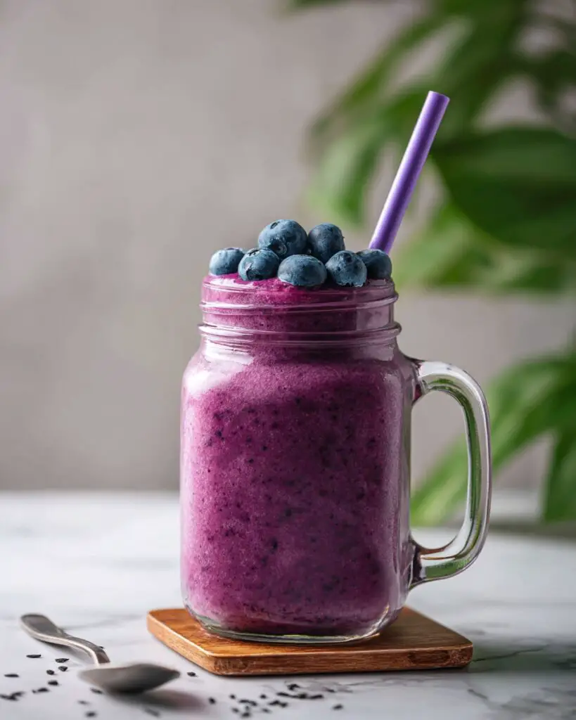 Super-Nutritious Blueberry Beet Smoothie Recipe
